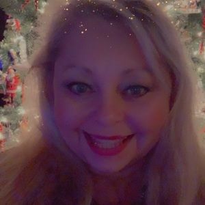 Meet your Posher, Constance